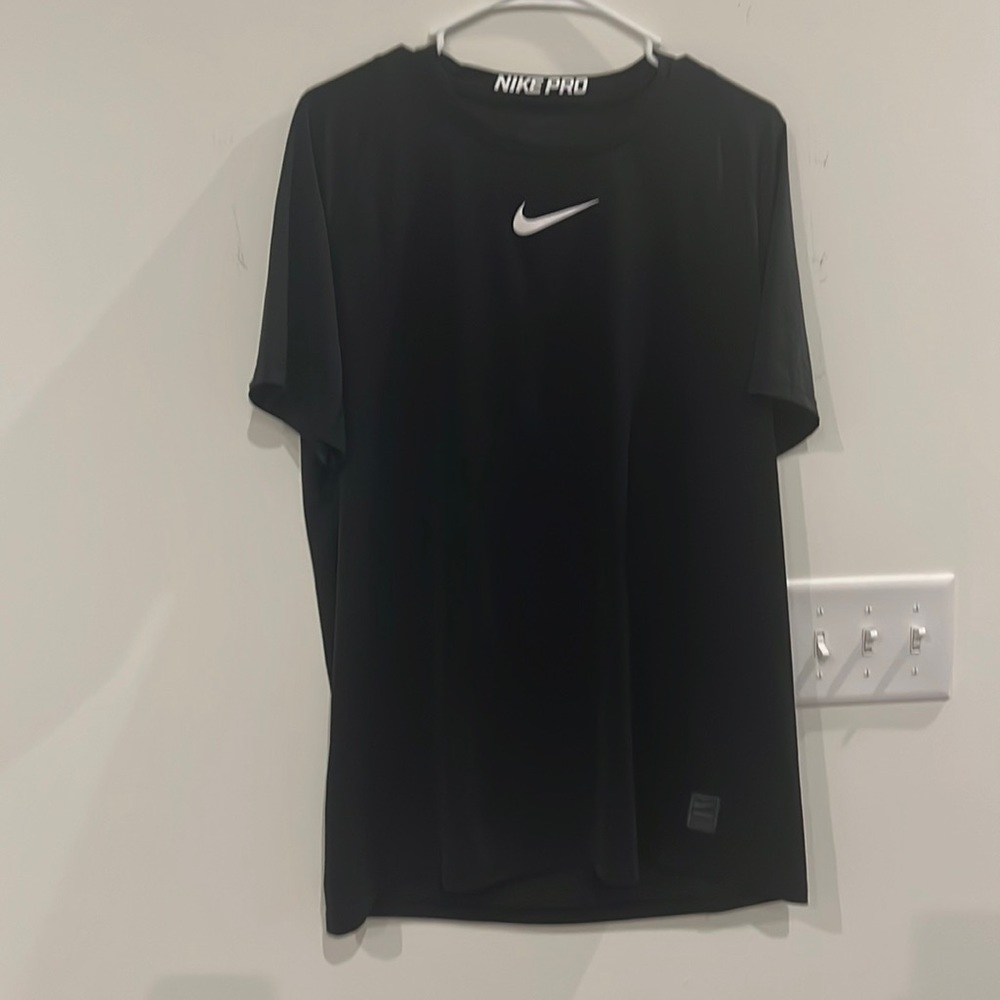 MEN NIKE PRO